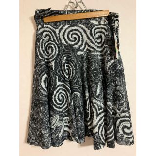 デシグアル(DESIGUAL)の新品Desigualスカート(ひざ丈スカート)