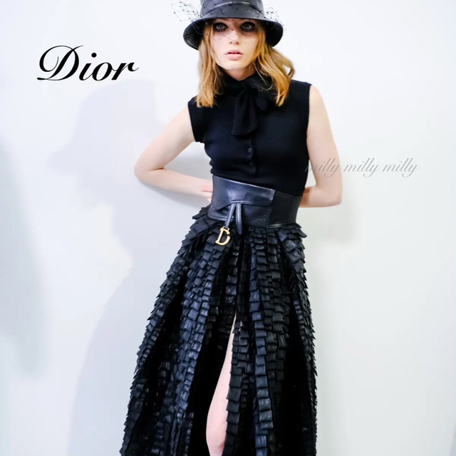 ご成約済みです【Christian Dior】D型チャームSADDLEベルト | フリマアプリ ラクマ