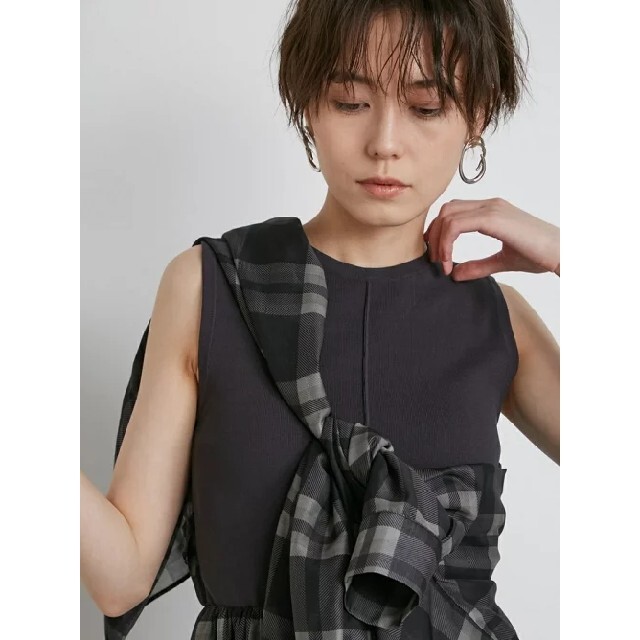 emmi atelier(エミアトリエ)の完売色✨新品未使用✨emmi atelier✨shirt付ドッキングワンピース レディースのワンピース(ロングワンピース/マキシワンピース)の商品写真