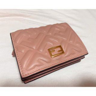 FENDI - FENDI 二つ折り財布 箱付きの通販 by ナミ's shop|フェンディ