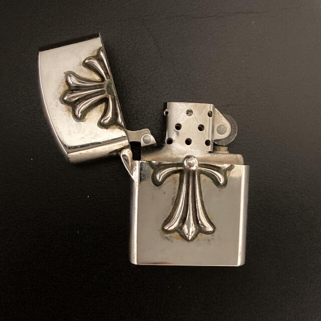 Chrome Hearts(クロムハーツ)のよも様専用 CHROME HEARTS Zippo  クロス2000刻印 メンズのファッション小物(タバコグッズ)の商品写真