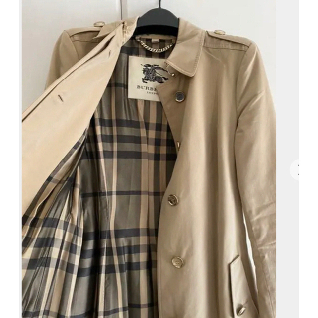 BURBERRY(バーバリー)のバーバリー プローサム トレンチコート サイズ8(EU40) レディースのジャケット/アウター(トレンチコート)の商品写真