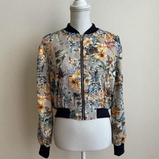 ザラ(ZARA)のZARA ザラ　花柄　ブルゾン(ブルゾン)