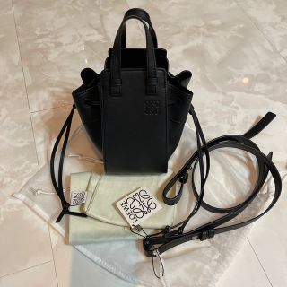 ロエベ(LOEWE)のLOEWE ロエベ　ミニハンモック　レザーバッグ　ブラック(ショルダーバッグ)