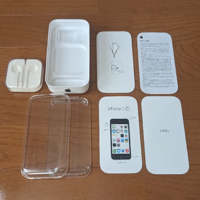 Apple(アップル)のiPhone 5c White 16 GB docomo スマホ/家電/カメラのスマートフォン/携帯電話(スマートフォン本体)の商品写真