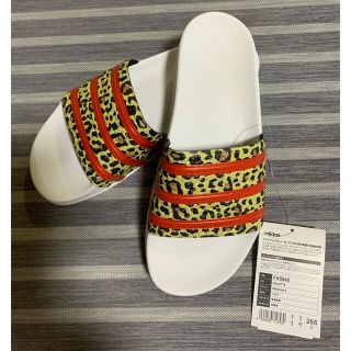 adidas アディレッタ サンダル / ADILETTE SLIDES26.5(サンダル)