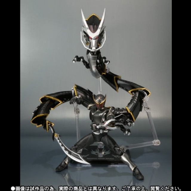 S.H.フィギュアーツ　仮面ライダーリュウガ&ドラグブラッカー　未開封