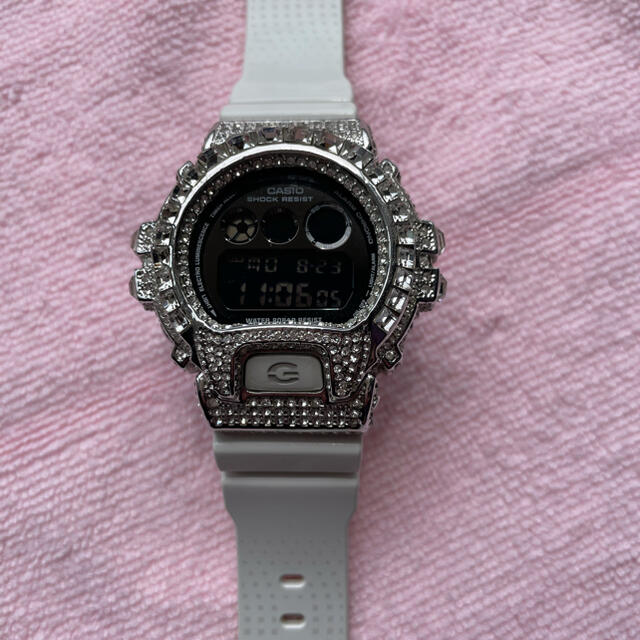 腕時計(デジタル)CASIO 腕時計 G-SHOCK DW6900NBホワイト