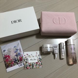 クリスチャンディオール(Christian Dior)のDIOR カプチュールトータル　トライアルキット　ノベルティ　ポーチ(化粧水/ローション)