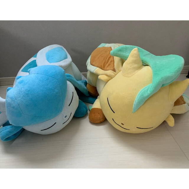 ポケモンセンターオリジナル リーフィア グレイシア ぬいぐるみ2点