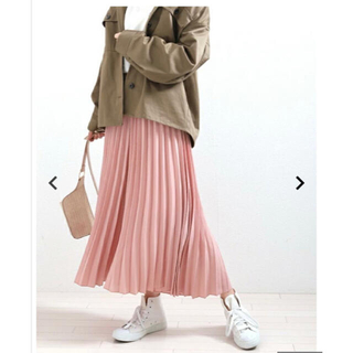 ジーユー(GU)のプリーツスカーチョ　ピンク　サンフラワー　スカート　パンツ　美品(キュロット)