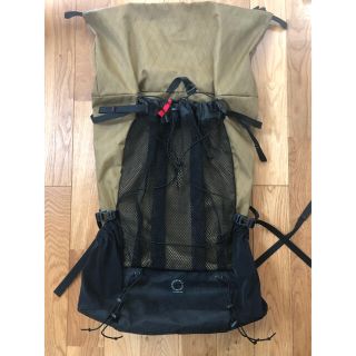 パタゴニア(patagonia)の山と道　THREE メッシュ コヨーテブラウン　M (登山用品)