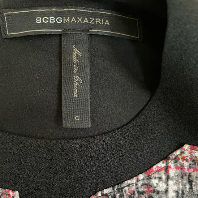 BCBGMAXAZRIA(ビーシービージーマックスアズリア)のBCBG ワンピ レディースのワンピース(ひざ丈ワンピース)の商品写真