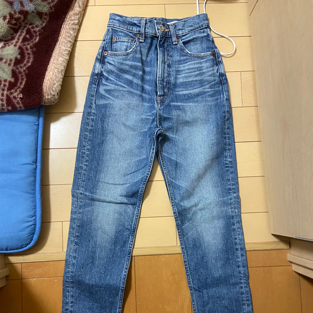 moussy(マウジー)のPLAIN JEANS STRAIGHT SLIM   レディースのパンツ(デニム/ジーンズ)の商品写真