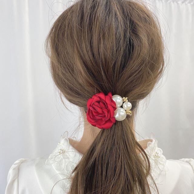 薔薇パールヘアゴム★レッド レディースのヘアアクセサリー(ヘアゴム/シュシュ)の商品写真