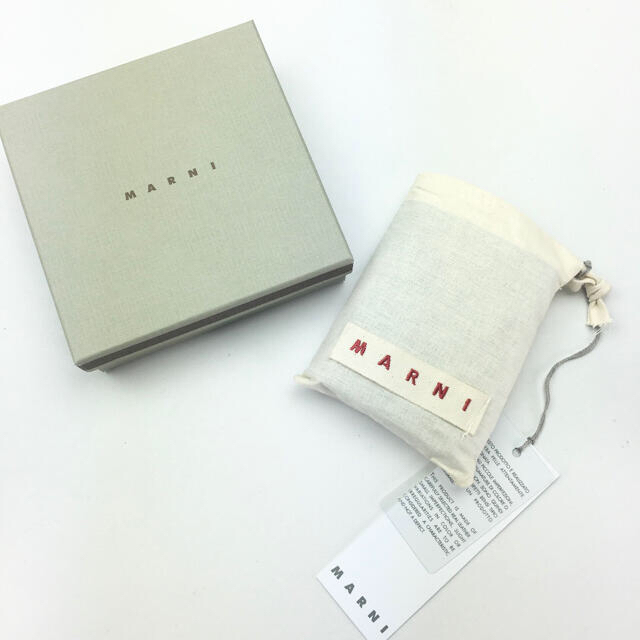 Marni(マルニ)の新品未使用正規品 MARNI マルニ☆バイフォールドウォレット 二つ折り レディースのファッション小物(財布)の商品写真