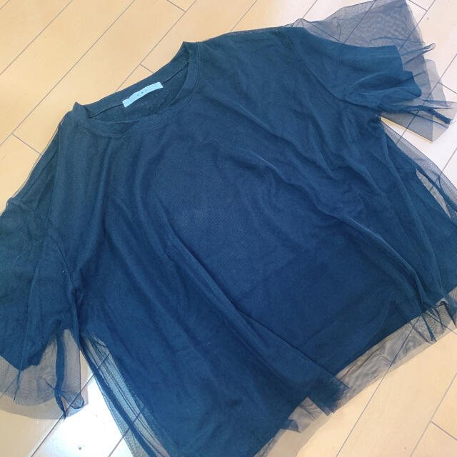 KBF(ケービーエフ)のKBF チュールTシャツ レディースのトップス(Tシャツ(半袖/袖なし))の商品写真