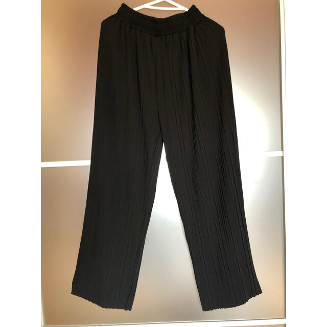 新品・未使用 パシオーネ PASSIONE プリーツパンツ ブラック malの通販 ...