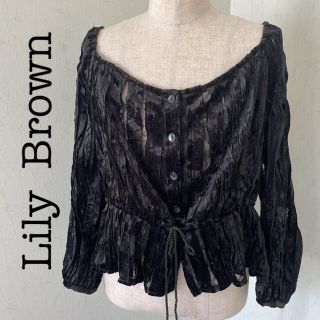 リリーブラウン(Lily Brown)のLily brown リリーブラウン  レース　トップス　スクエアネック　美品(シャツ/ブラウス(長袖/七分))