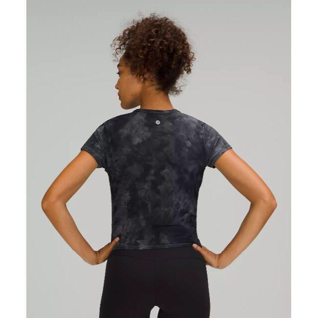 lululemon(ルルレモン)のlululemon ルルレモン All it Takes Tシャツ Nulu スポーツ/アウトドアのトレーニング/エクササイズ(ヨガ)の商品写真