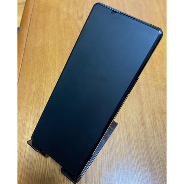 美品 xperia1II 黒 docomo SIMフリー 箱とおまけ付き