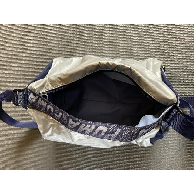 PUMA(プーマ)のPUMA バック メンズのバッグ(ショルダーバッグ)の商品写真