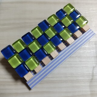 ガラスタイルの木製クリップ#1139☆8個　　  ブルー×グリーン(その他)