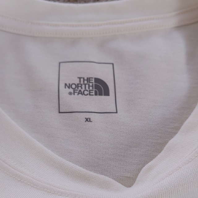 THE NORTH FACE(ザノースフェイス)のノースフェイスtee ＸＬ メンズのトップス(Tシャツ/カットソー(半袖/袖なし))の商品写真