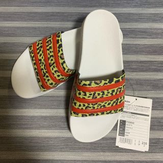 adidas アディレッタ サンダル / ADILETTE SLIDES23.5(サンダル)