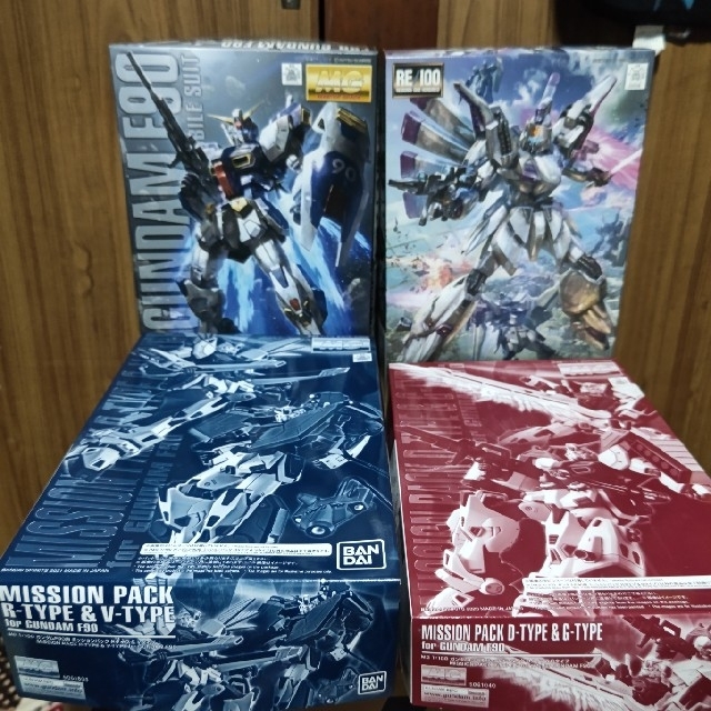 ガンプラ 未組立４個セット