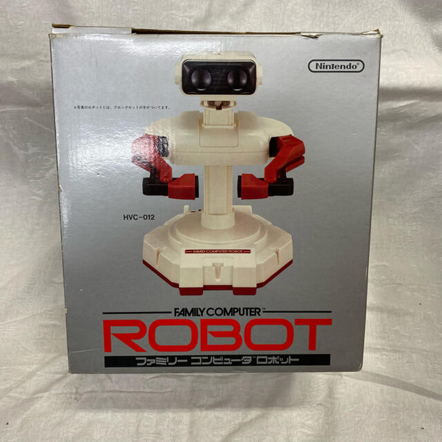 ファミリーコンピュータ　ロボット