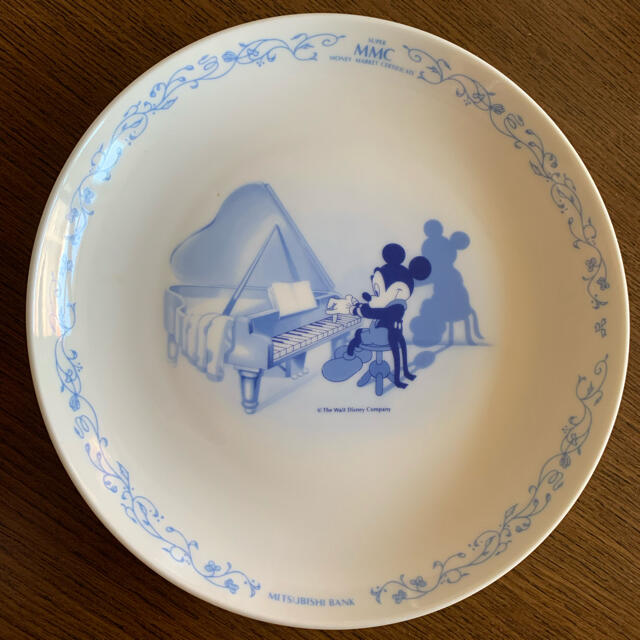 Disney(ディズニー)の三菱銀行ノベルティ　ミッキーマウス装飾用額皿 エンタメ/ホビーのコレクション(ノベルティグッズ)の商品写真