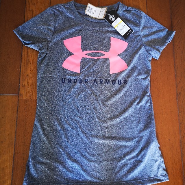 UNDER ARMOUR(アンダーアーマー)のレディース  M  アンダーアーマー  UA  グレー×ピンク レディースのトップス(Tシャツ(半袖/袖なし))の商品写真