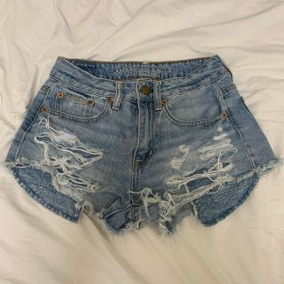 アメリカンイーグル(American Eagle)のデニムショートパンツ(ショートパンツ)