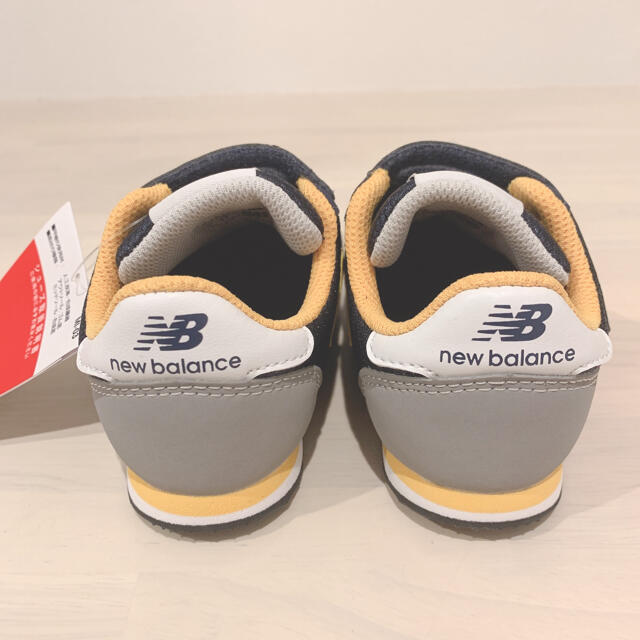 New Balance(ニューバランス)の3 新品◇New Balance ニューバランス IV720 箱なし16.0cm キッズ/ベビー/マタニティのキッズ靴/シューズ(15cm~)(スニーカー)の商品写真