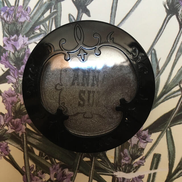 ANNA SUI(アナスイ)のANNA SUI シルバー　アイシャドウ コスメ/美容のベースメイク/化粧品(アイシャドウ)の商品写真