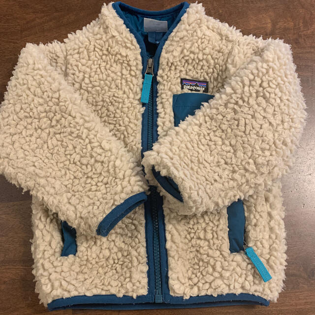 patagonia(パタゴニア)のパタゴニア アウター キッズ/ベビー/マタニティのベビー服(~85cm)(ジャケット/コート)の商品写真