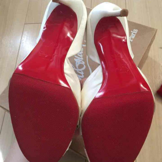 Christian Louboutin(クリスチャンルブタン)の半額 クリスチャン・ルブタン ブライダルシューズ 25.5㎝ レディースの靴/シューズ(ハイヒール/パンプス)の商品写真