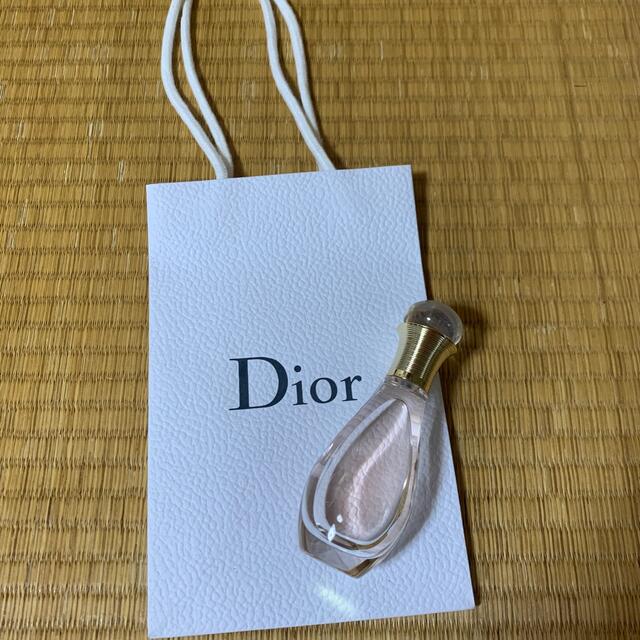 Christian Dior(クリスチャンディオール)の♡Dior♡ジャドール ヘアミスト40ml（紙袋付） コスメ/美容のヘアケア/スタイリング(ヘアウォーター/ヘアミスト)の商品写真