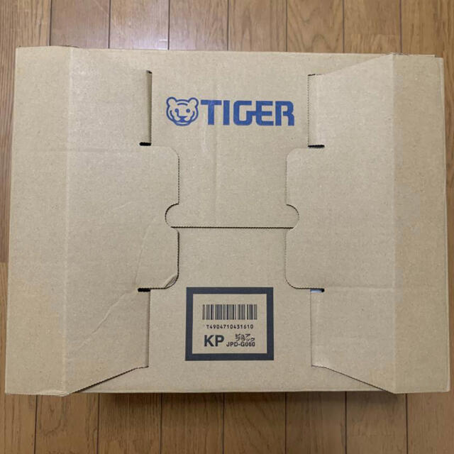 TIGER(タイガー)のTIGER タイガー 圧力IHジャー炊飯器 炊きたて JPD-G060KP スマホ/家電/カメラの調理家電(炊飯器)の商品写真