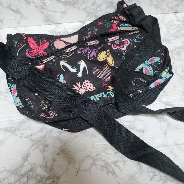 値下げ‼️LeSportsac ショルダーバッグ 美品 大人可愛い 値下げ❗️レスポートサック ショルダーバッグ