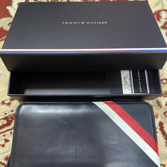 TOMMY HILFIGER(トミーヒルフィガー)のtommyhilfiger 長財布 メンズのファッション小物(長財布)の商品写真