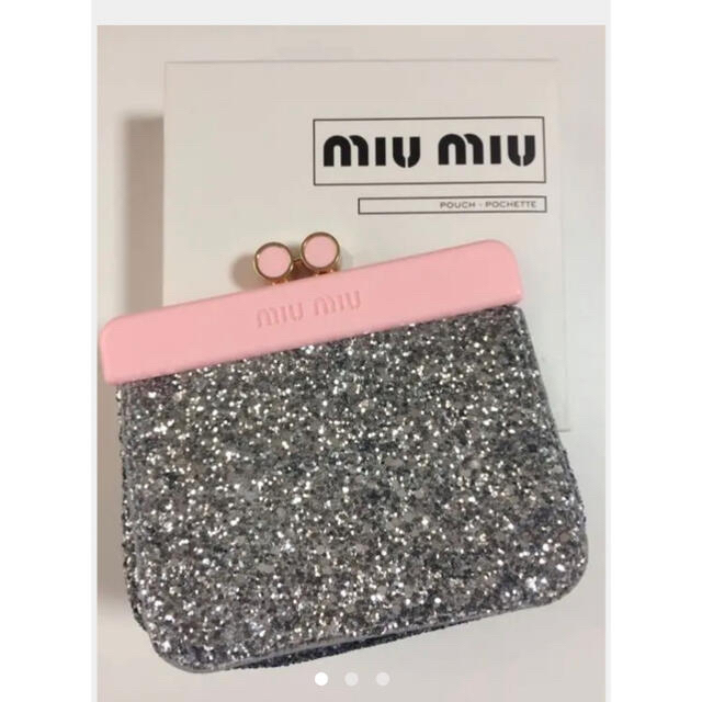 miumiu(ミュウミュウ)のミュウミュウ  ポーチ レディースのファッション小物(ポーチ)の商品写真