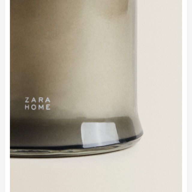 ZARA HOME(ザラホーム)の未使用　ザラホーム　BASILICUM キャンドル　350g コスメ/美容のリラクゼーション(キャンドル)の商品写真