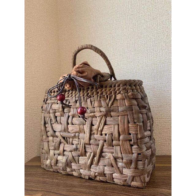驚きの価格が実現 国産山葡萄 手作り かごバッグ 極細ひご 太ひご ②