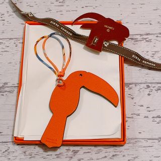 エルメス(Hermes)のおまけ付き！　エルメス　プティアッシュ　オオハシ　オレンジ(バッグチャーム)