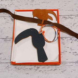 Hermes - おまけ付き！ エルメス プティアッシュ オオハシ オレンジの ...