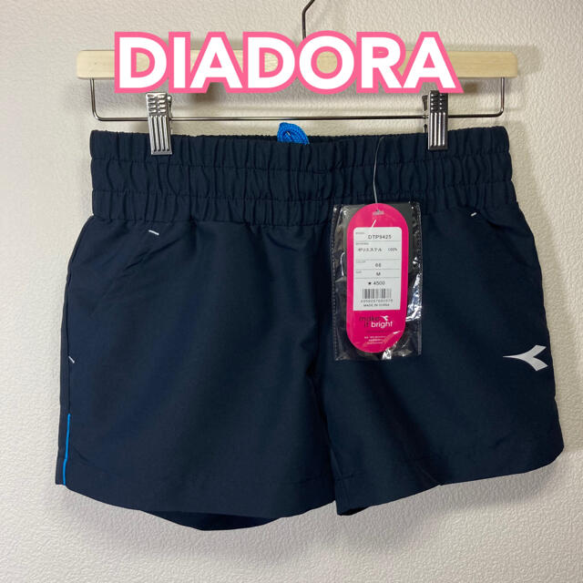 DIADORA(ディアドラ)の☆未使用☆ DIADORA テニスウェア ショートパンツ Mサイズ ネイビー レディースのパンツ(ショートパンツ)の商品写真