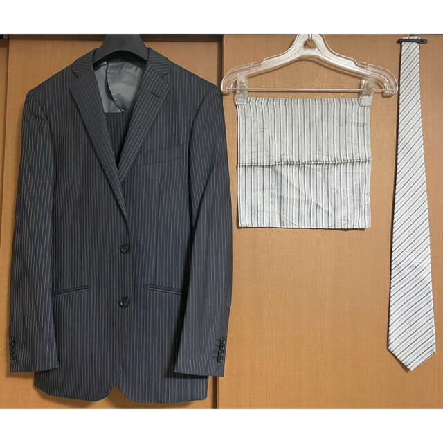 マルイ(マルイ)のマルイ ビサルノ 上下スーツ・ネックタイ・ポケットチーフ 4点セット レディースのフォーマル/ドレス(スーツ)の商品写真