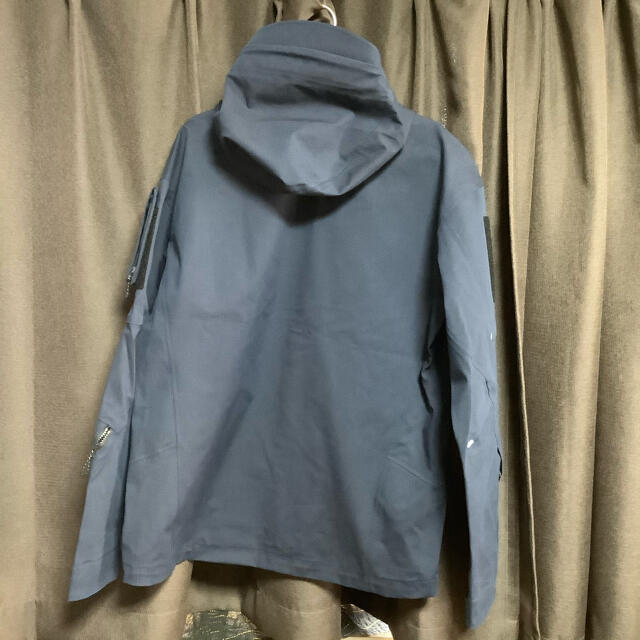 ARC'TERYX(アークテリクス)の定価¥61600 フェニックス　シェルジャケット　防風　防水　 メンズのジャケット/アウター(ミリタリージャケット)の商品写真